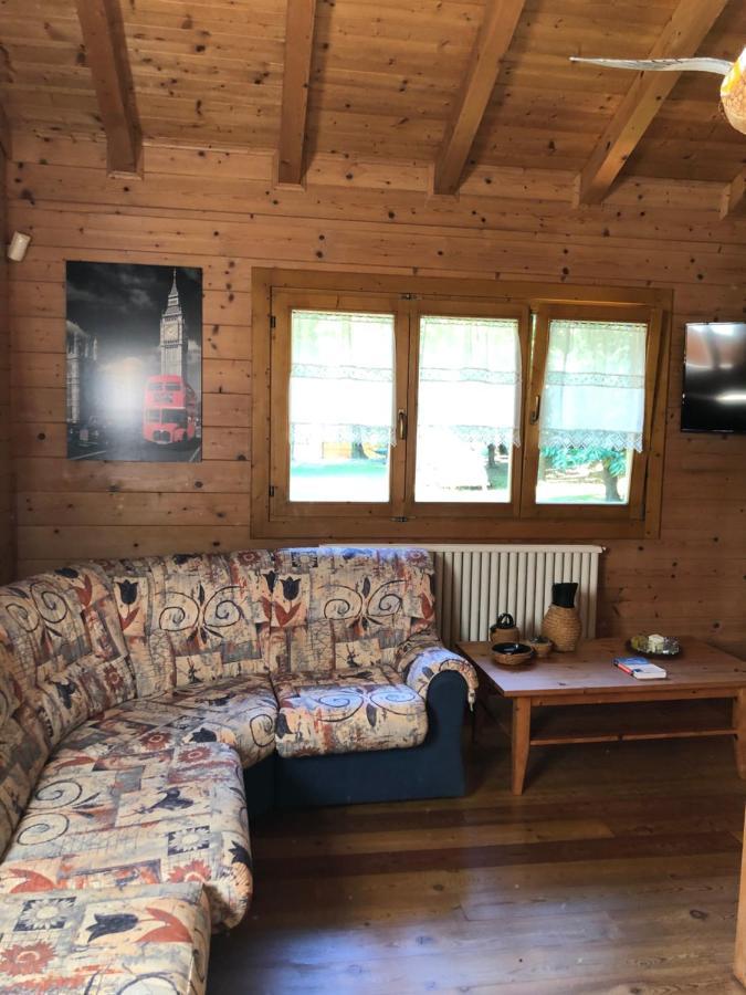 Chalet B&B Laghetti Martina Crevalcore Exterior photo