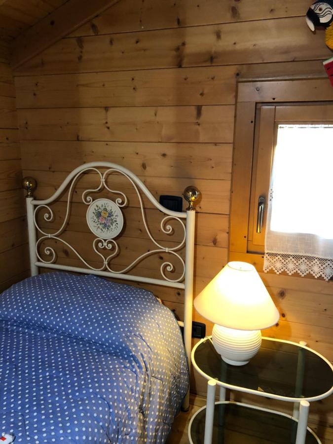 Chalet B&B Laghetti Martina Crevalcore Exterior photo