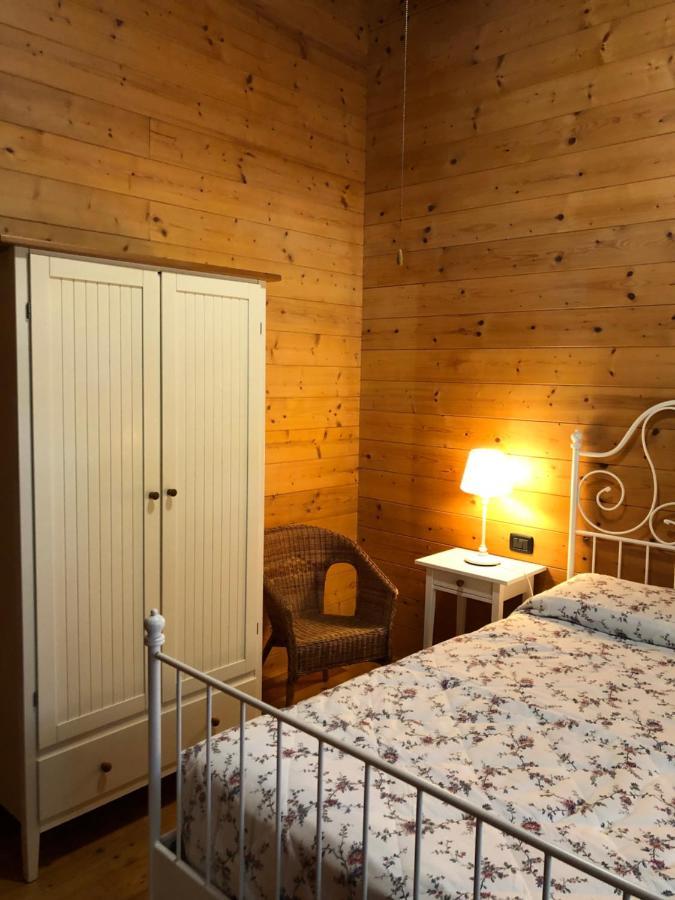 Chalet B&B Laghetti Martina Crevalcore Exterior photo
